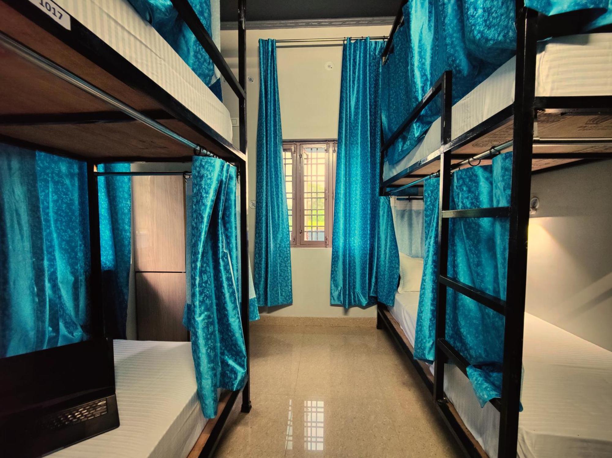 Hostel Hoztel Jollygrrant Doon Rāni Pokhri Zewnętrze zdjęcie